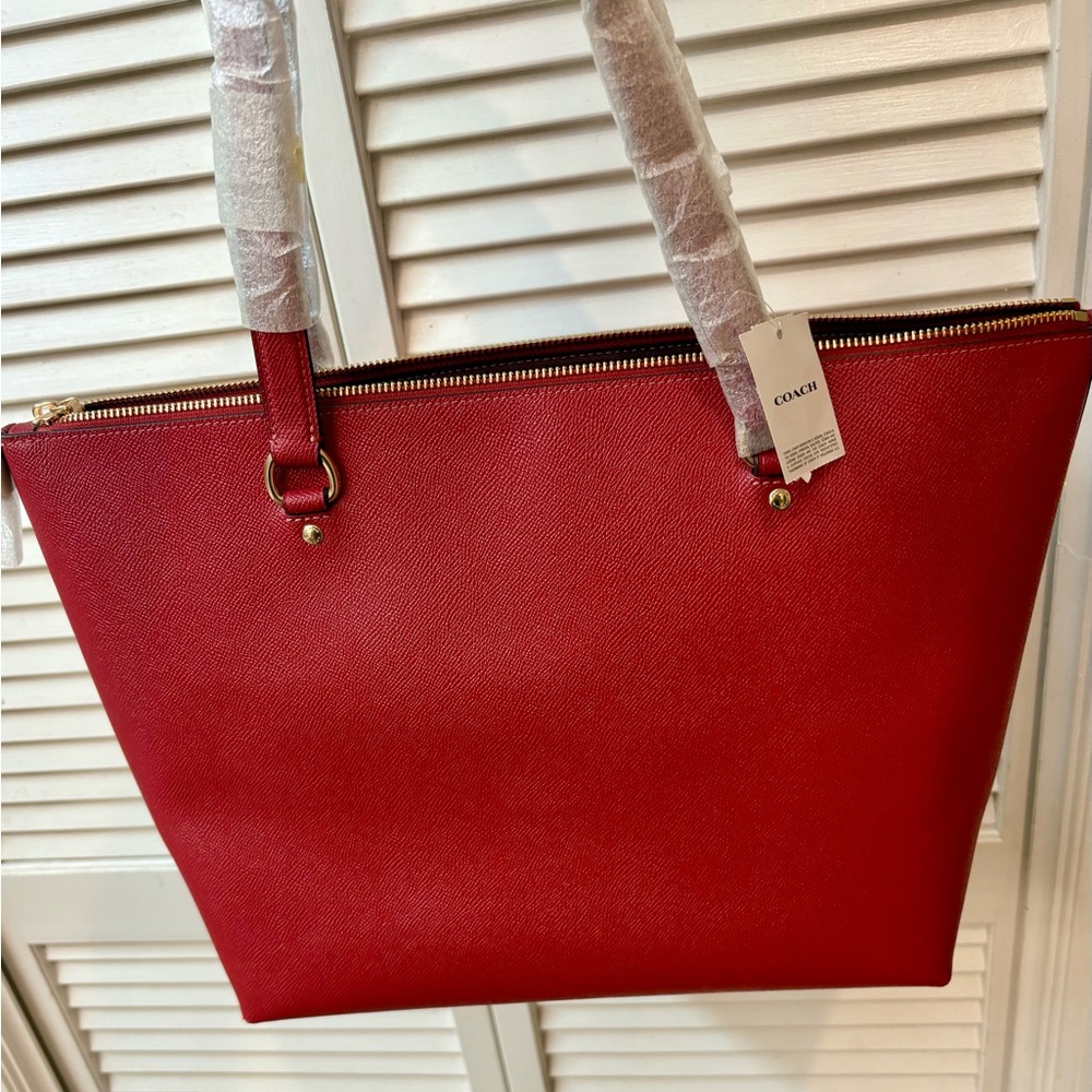 Authentic Coach Gallery Tote Red Apple Leather – NWT Style 79608 - Picture 7 of 8